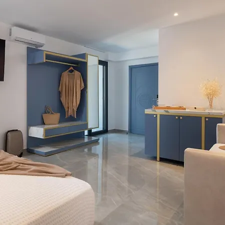 מלון דירות Acropol Golden 4*