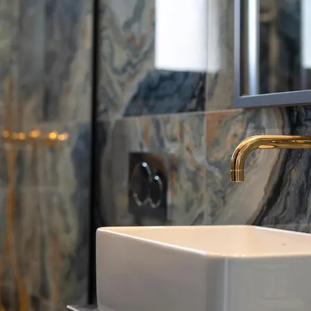 Acropol Golden מלון דירות