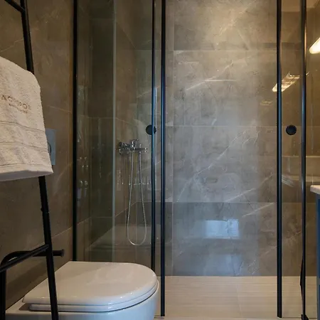 מלון דירות Acropol Golden