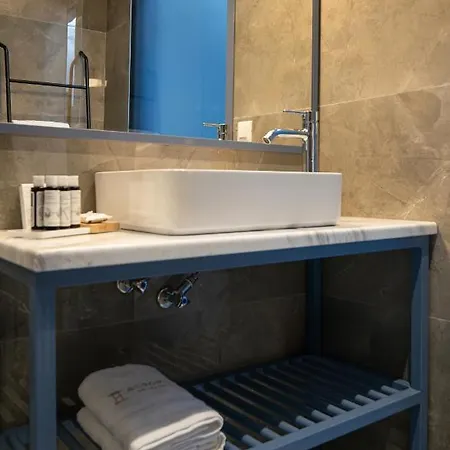 Acropol Golden מלון דירות