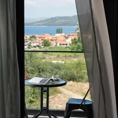 Acropol Golden מלון דירות נאוס מרמרס