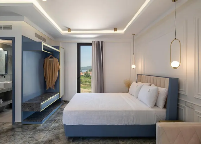 Acropol Golden 4* Néos Marmarás