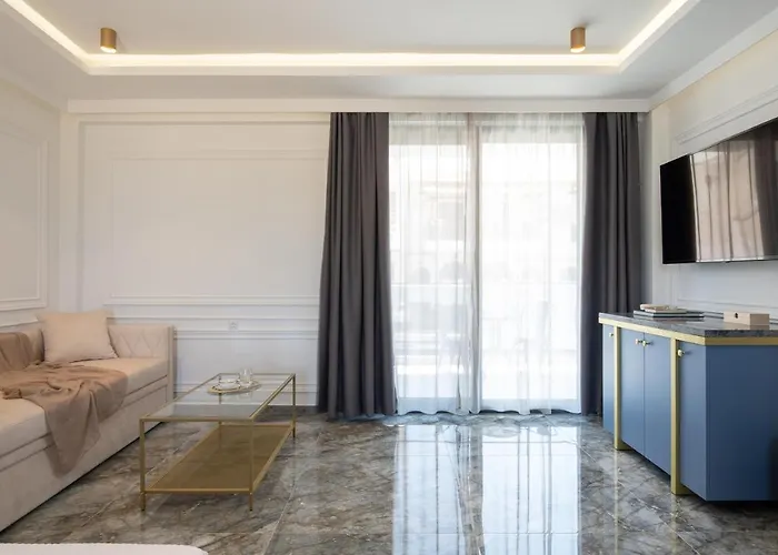 Acropol Golden Apart-hotel