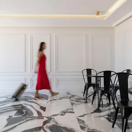 Ξενοδοχείο με διαμερίσματα Acropol Golden