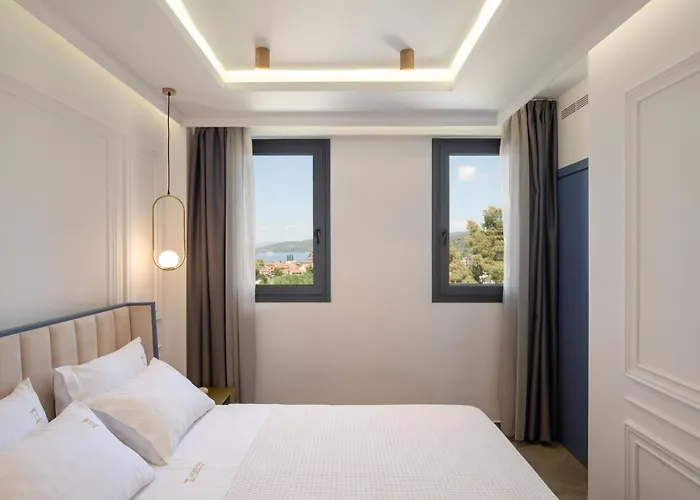 Acropol Golden 4*